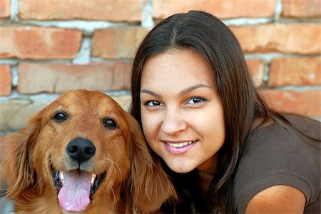 simsearch:400-05352235,k - portrait of young caucasian teenage girl with her golden retriever dog Photographie de stock - Aubaine LD & Abonnement, Code: 400-07776672