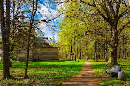 simsearch:400-07772697,k - Orthodox wooden church in the spring park Foto de stock - Super Valor sin royalties y Suscripción, Código: 400-07772717