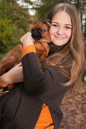 simsearch:400-05352235,k - Young teenage girl is having a nice time in the cold november Photographie de stock - Aubaine LD & Abonnement, Code: 400-07794289