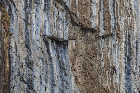 simsearch:400-08072896,k - man climbing on the rock. Mehedinti Mountains, Romania Foto de stock - Royalty-Free Super Valor e Assinatura, Número: 400-07795221