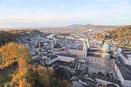 salzburg cathedral - Elevated view of Salzburg historic center, Austria Photographie de stock - Aubaine LD & Abonnement, Code: 400-07795726