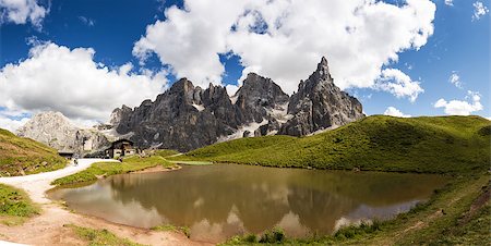 mountain lake at the foot of the Pale di San Martino, Trentino - Italy Foto de stock - Royalty-Free Super Valor e Assinatura, Número: 400-07792745