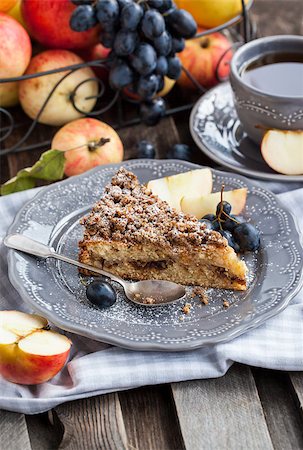 simsearch:400-07917638,k - Piece of fresh homemade apple and cinnamon cake Stock Photo - Budget Royalty-Free & Subscription, Code: 400-07819192