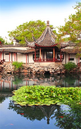 Humble Administrator's Garden in Suzhou, China. Summer day Foto de stock - Super Valor sin royalties y Suscripción, Código: 400-07819294