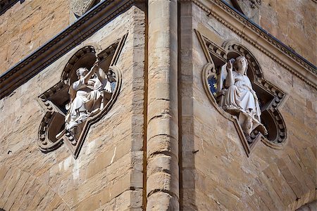 perseus - Pisa, Italy - August 10, 2013: Sculptures architectural detail of Loggia de Lanzi, Piazza della Signoria, Florence, Italy Stock Photo - Budget Royalty-Free & Subscription, Code: 400-07819610