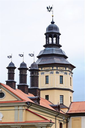 simsearch:400-04773953,k - The castle tower. Belarus. Nesvij Foto de stock - Super Valor sin royalties y Suscripción, Código: 400-07824370