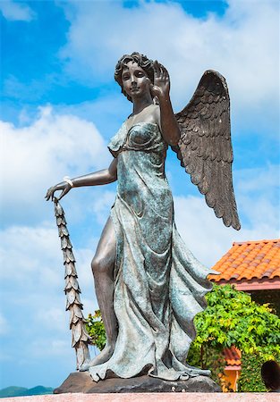 Angels Statue in Chonburi Thailand Photographie de stock - Aubaine LD & Abonnement, Code: 400-07824510