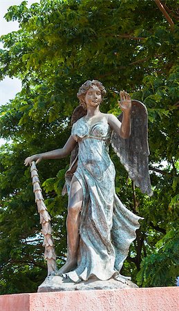 Angels Statue in Chonburi Thailand Photographie de stock - Aubaine LD & Abonnement, Code: 400-07824511