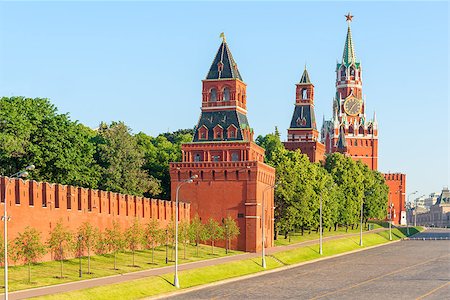 simsearch:400-07557448,k - famous Kremlin in Moscow on a sunny morning Stock Photo - Budget Royalty-Free & Subscription, Code: 400-07825076