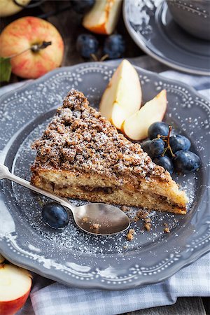 simsearch:400-07917638,k - Piece of fresh homemade apple and cinnamon cake Stock Photo - Budget Royalty-Free & Subscription, Code: 400-07825258