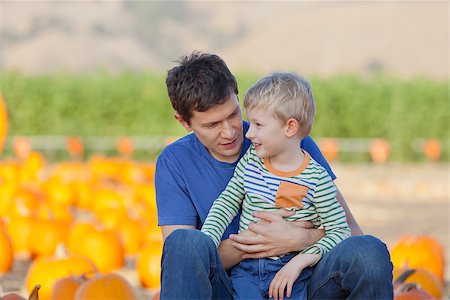 simsearch:400-07916492,k - family of two at the pumpkin patch, fall fun Stock Photo - Budget Royalty-Free & Subscription, Code: 400-07822516