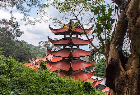 Pagoda in Ta Cu mountain, Binh Thuan province, Vietnam. Photographie de stock - Aubaine LD & Abonnement, Code: 400-07822873