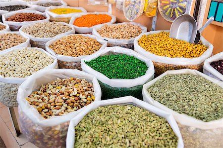 simsearch:400-07557664,k - Nuts, spices and pulses in the souq of Nizwa, Oman Stock Photo - Budget Royalty-Free & Subscription, Code: 400-07832759