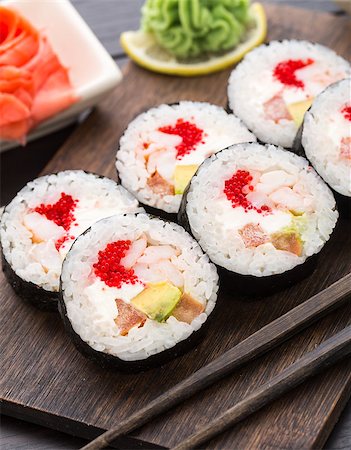 simsearch:400-05682309,k - Futomaki with tobiko and shrimps on a wooden board Stock Photo - Budget Royalty-Free & Subscription, Code: 400-07833566