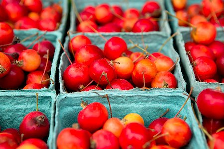 Organic vegetables from a local market Fotografie stock - Microstock e Abbonamento, Codice: 400-07894182