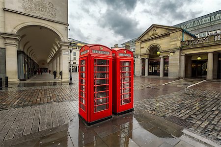 simsearch:400-07896956,k - Red Telephone Box at Covent Garden Market on Rainy Day, London, United Kingdom Stock Photo - Budget Royalty-Free & Subscription, Code: 400-07896956