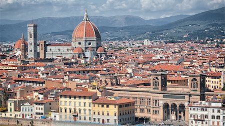 simsearch:400-08256817,k - An image of the Duomo in Florence Italy Foto de stock - Super Valor sin royalties y Suscripción, Código: 400-07898945