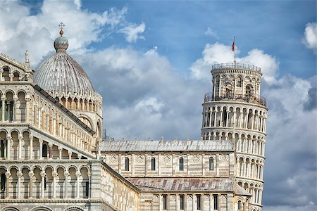 simsearch:400-06085658,k - An image of the great Piazza Miracoli in Pisa Italy Stockbilder - Microstock & Abonnement, Bildnummer: 400-07898959