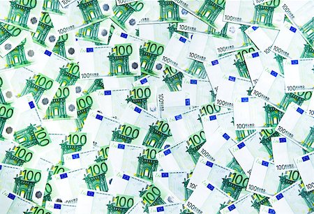 simsearch:400-06102745,k - 100 Euro Banknotes Photographie de stock - Aubaine LD & Abonnement, Code: 400-07892405