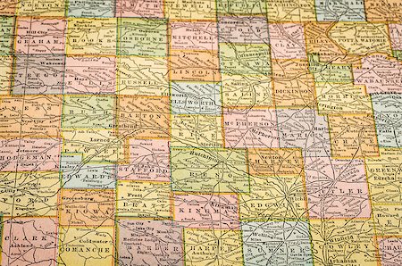 central Kansas on vintage 1920s map, selective focus (printed in 1926 - copyrights expired) Foto de stock - Super Valor sin royalties y Suscripción, Código: 400-07914944