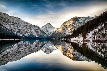 reutte - Reflection at Plansee (Plan Lake), Alps, Austria Photographie de stock - Aubaine LD & Abonnement, Code: 400-07914956