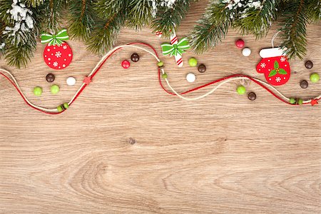pine cone pattern - Christmas fir tree and decor on wooden board Stock Photo - Budget Royalty-Free & Subscription, Code: 400-07915177