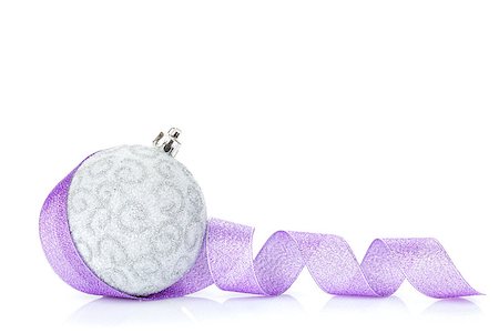 simsearch:400-07921368,k - Christmas bauble and purple ribbon. Isolated on white background Stock Photo - Budget Royalty-Free & Subscription, Code: 400-07915279