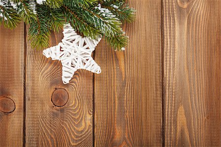 simsearch:400-07299371,k - Christmas fir tree and star shape decor on rustic wooden board with copy space Foto de stock - Super Valor sin royalties y Suscripción, Código: 400-07915316