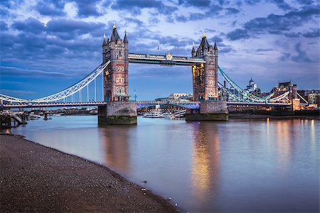 simsearch:400-06464657,k - Famous Tower Bridge at Sunset, London, United Kingdom Stock Photo - Budget Royalty-Free & Subscription, Code: 400-07915703