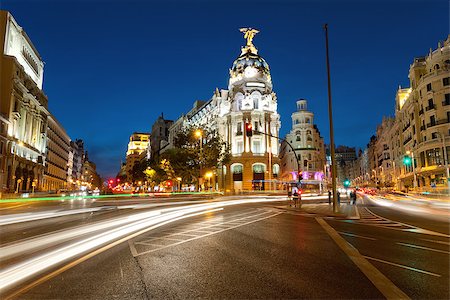 simsearch:400-08792649,k - Crossing Alcala and Gran Via street in Madrid by night Foto de stock - Super Valor sin royalties y Suscripción, Código: 400-07916185
