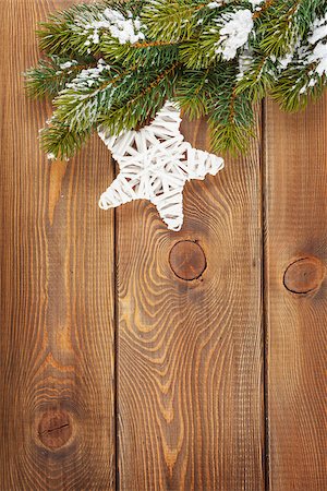 simsearch:400-07299371,k - Christmas fir tree and star shape decor on rustic wooden board with copy space Foto de stock - Super Valor sin royalties y Suscripción, Código: 400-07917387