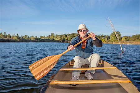 simsearch:400-07176700,k - senior male enjoying morning sun on a lake in a canoe, Riverbend Ponds Natural Area, Fort Collins, Colorado Foto de stock - Super Valor sin royalties y Suscripción, Código: 400-07917823
