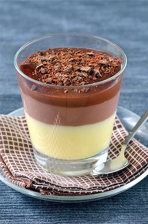 Cup of chocolate and vanilla pudding Stock Photo - Budget Royalty-Free & Subscription, Code: 400-07917997