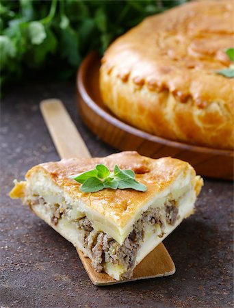 simsearch:400-07625362,k - homemade meat pie with potatoes and oregano Stock Photo - Budget Royalty-Free & Subscription, Code: 400-07918517