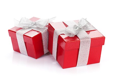 simsearch:400-07933751,k - Christmas gift boxes. Isolated on white background Photographie de stock - Aubaine LD & Abonnement, Code: 400-07919356