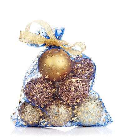 simsearch:400-07921368,k - Christmas bag with baubles. Isolated on white background Stock Photo - Budget Royalty-Free & Subscription, Code: 400-07919357