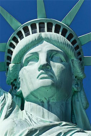 simsearch:400-06456471,k - The Statue of Liberty on Liberty Island at New York City Photographie de stock - Aubaine LD & Abonnement, Code: 400-07920781