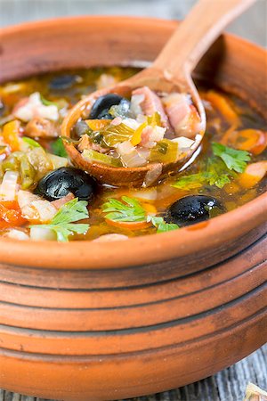 pickled lemon - Traditional Russian meat soup in a ceramic pot close up. Stock Photo - Budget Royalty-Free & Subscription, Code: 400-07920856