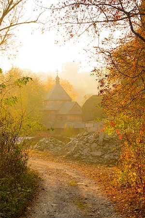 simsearch:400-07921280,k - Wooden Cross Raising Church at Karvasary in the Ancient City of Kamyanets-Podilsky, Ukraine Fotografie stock - Microstock e Abbonamento, Codice: 400-07921095