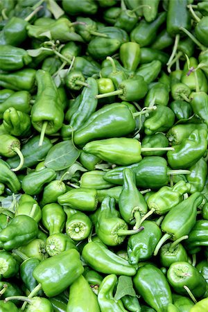Fresh organic bell pepper background, photo taken at local farmers market, in New York City Foto de stock - Super Valor sin royalties y Suscripción, Código: 400-07922145