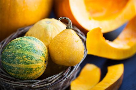 simsearch:400-05709481,k - Fresh pumpkins in a basket on the table Stock Photo - Budget Royalty-Free & Subscription, Code: 400-07922563