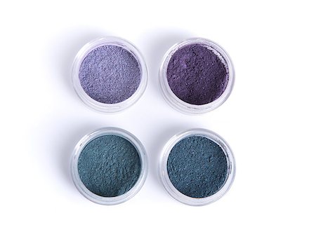 simsearch:6113-06497987,k - Mineral eye shadows in pastel colors, top view isolated on white background Photographie de stock - Aubaine LD & Abonnement, Code: 400-07923217