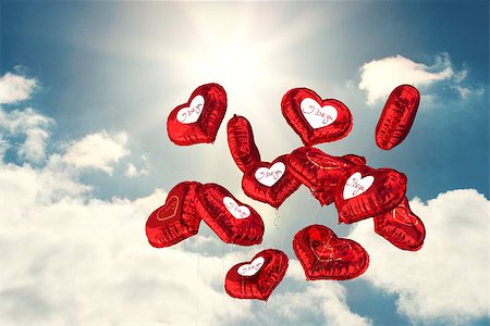 simsearch:400-07936959,k - Valentines love hearts against sky Foto de stock - Royalty-Free Super Valor e Assinatura, Número: 400-07936942