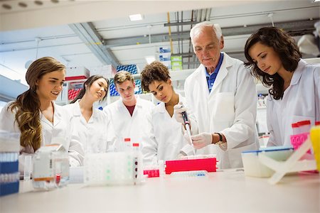 school biology - Students watching lecturer in the lab at the university Stock Photo - Budget Royalty-Free & Subscription, Code: 400-07939507