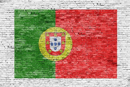 simsearch:400-08403526,k - Flag of Portugal painted on white brick wall Fotografie stock - Microstock e Abbonamento, Codice: 400-07932323