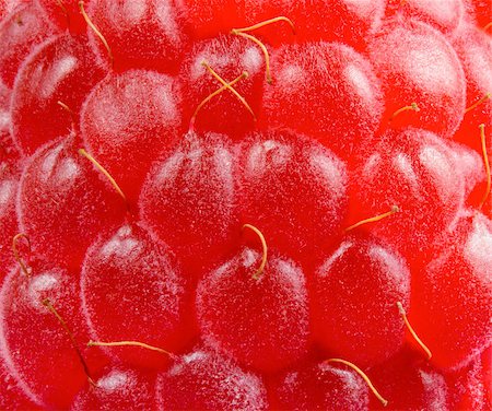 simsearch:400-07667203,k - Background with Close-up of Ripe Red Juicy Raspberry Stock Photo - Budget Royalty-Free & Subscription, Code: 400-07932755