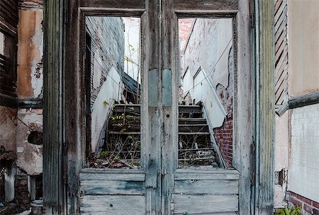 simsearch:400-07955646,k - Broken wooden doors at abandoned building in Jerome Arizona Stock Photo - Budget Royalty-Free & Subscription, Code: 400-07955645