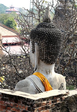 simsearch:400-06131825,k - photo Big Buddha head in the ruins of the temple Stock Photo - Budget Royalty-Free & Subscription, Code: 400-07955673