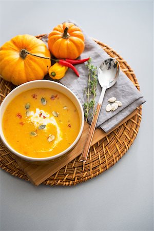 simsearch:400-07956018,k - Closeup on pumpkin soup Stockbilder - Microstock & Abonnement, Bildnummer: 400-07956573