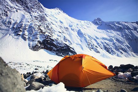orange tent at the foot of the mountain, Beluha, Russia Stockbilder - Microstock & Abonnement, Bildnummer: 400-07951703